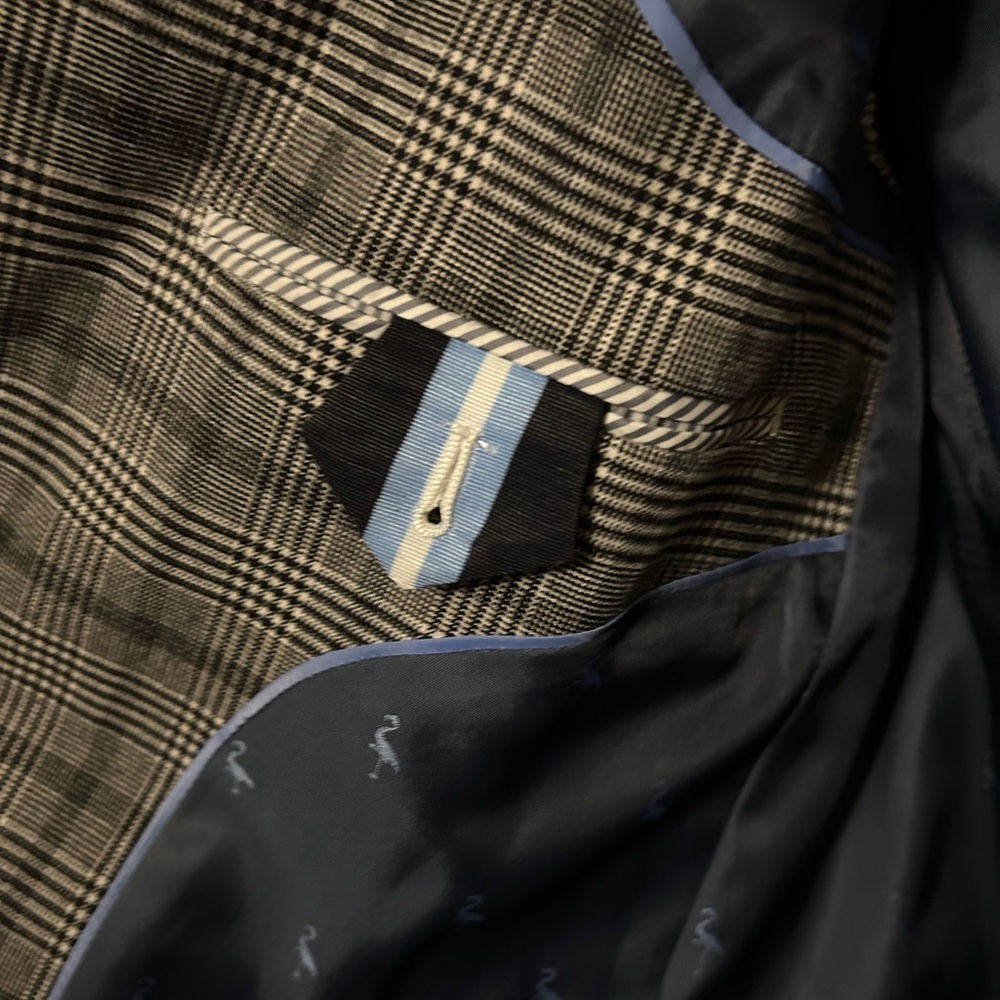 Tailorbyrd Men's Black and Gray Plaid Blazer - Picture 4 of 7